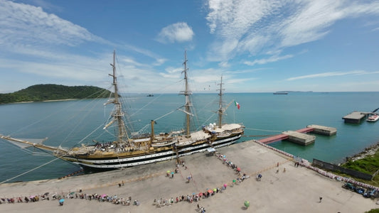 Ready to explore Italy’s floating masterpiece? Welcome to the legendary Amerigo Vespucci!